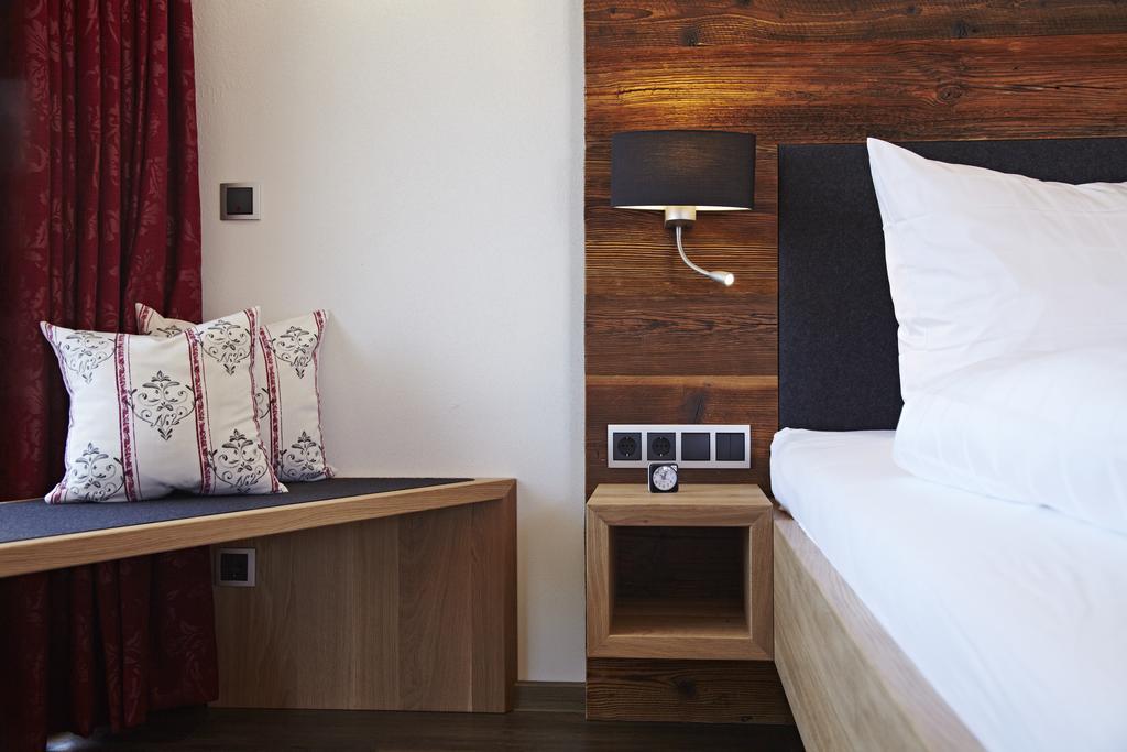 Hotel Garni Oberdorfer Stuben Obermaiselstein Szoba fotó